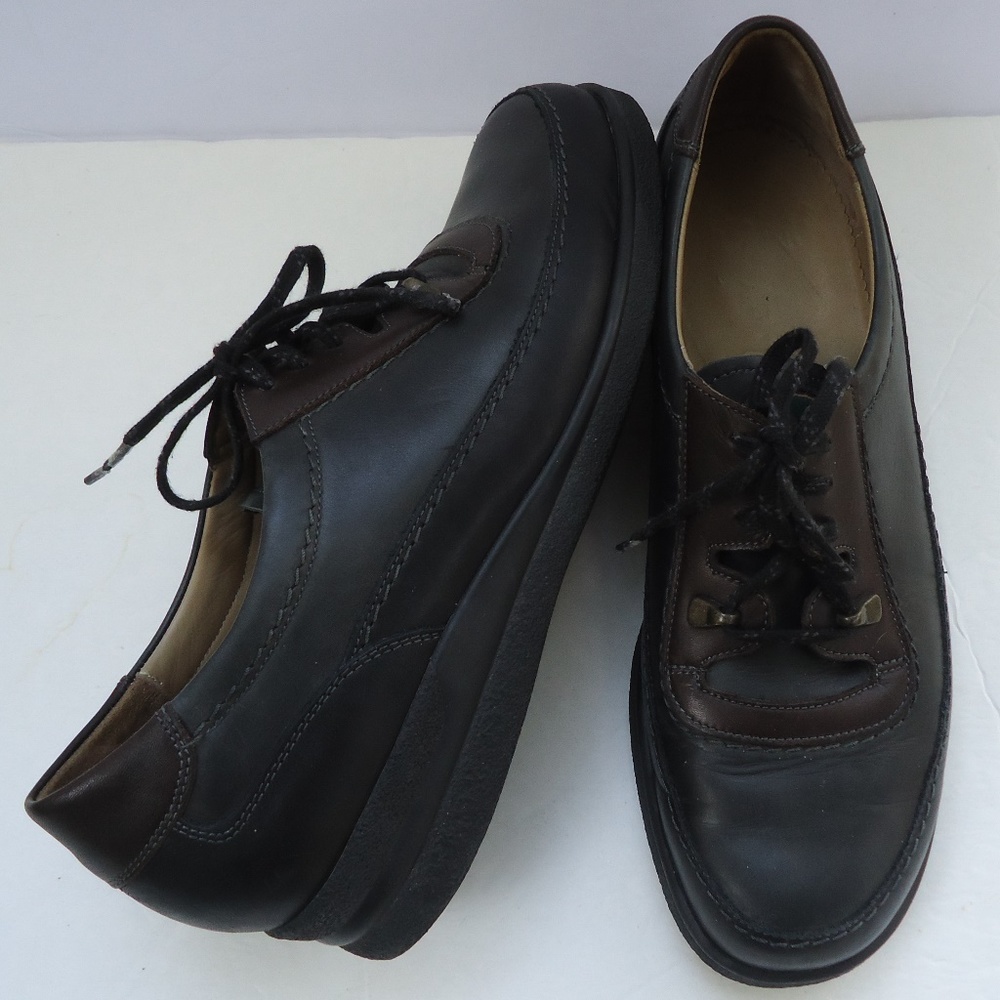 SIZE 5.5. Durea Greenway Stabilizer Comfort leather shoes.